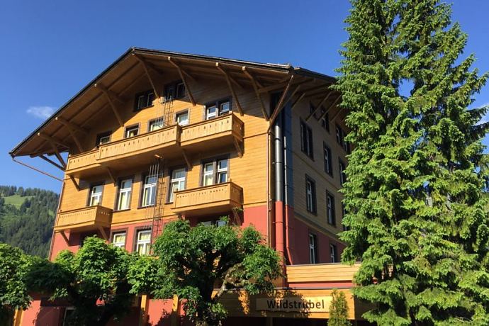 Sporthotel Wildstrubel / Restaurant Jegerstübli